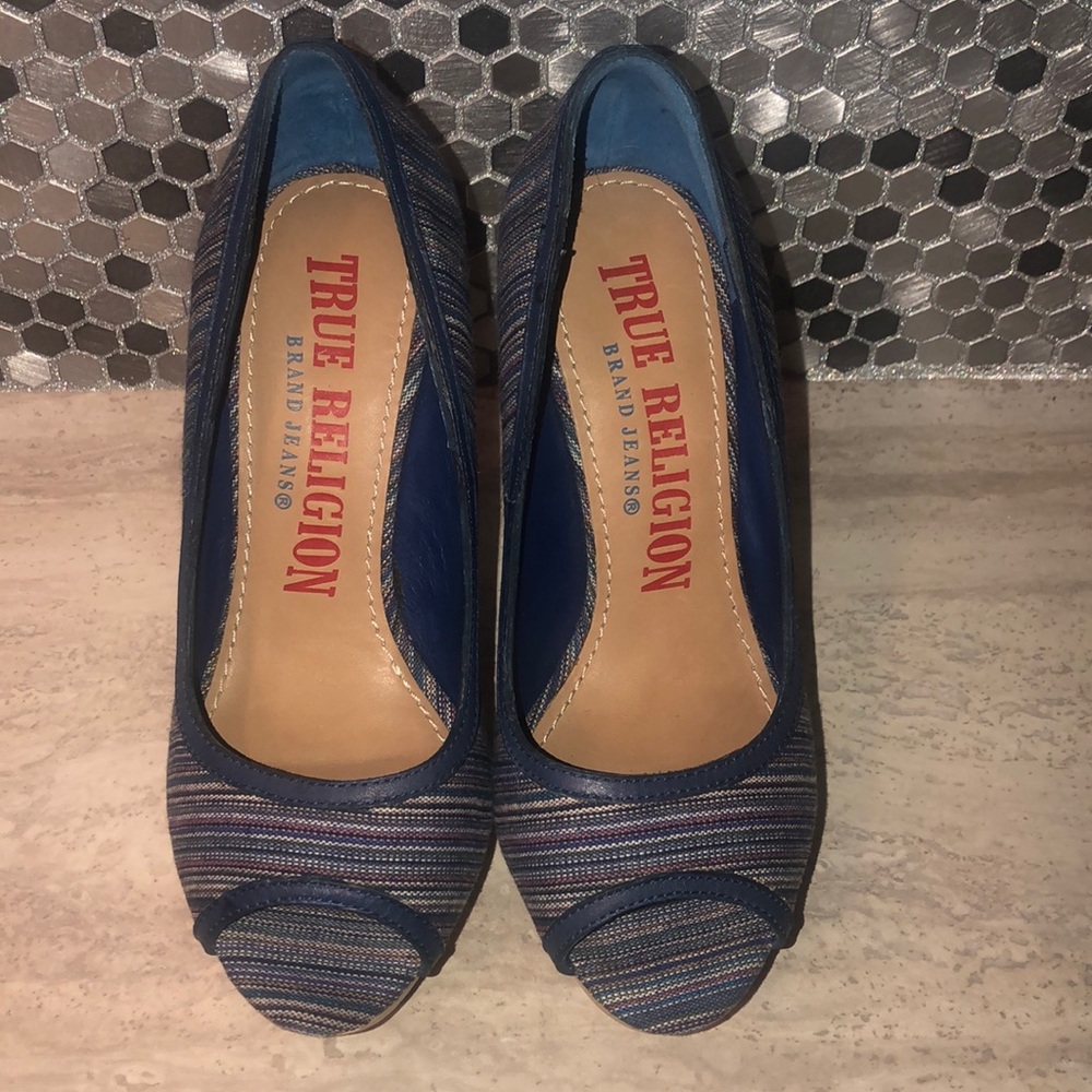 TRUE RELIGION wood wedges